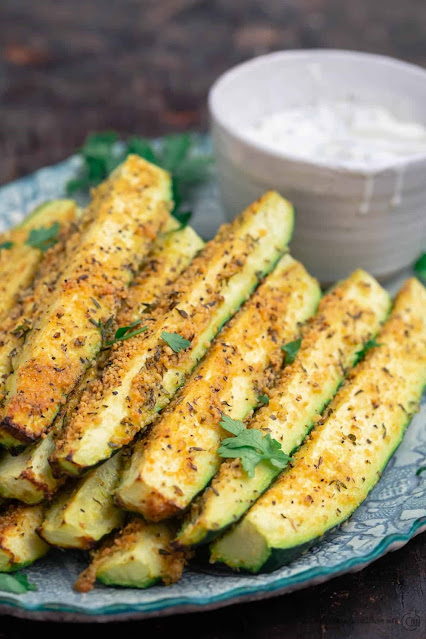 Gebackene Zucchini mit Parmesankäse