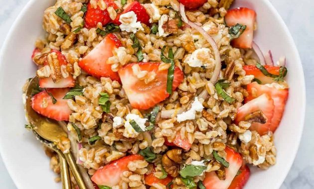 Erdbeer-Farro-Salat