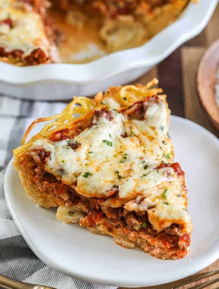 Spaghetti Torte mit Hackfleisch - Perfekt für ein besonderes Abendessen