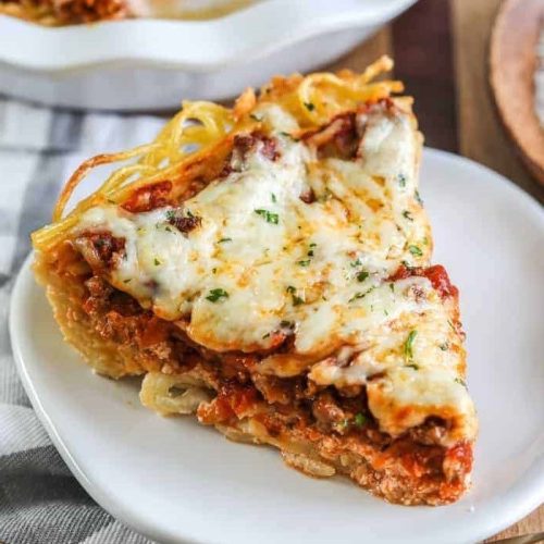 Spaghetti Torte mit Hackfleisch - Perfekt für ein besonderes Abendessen