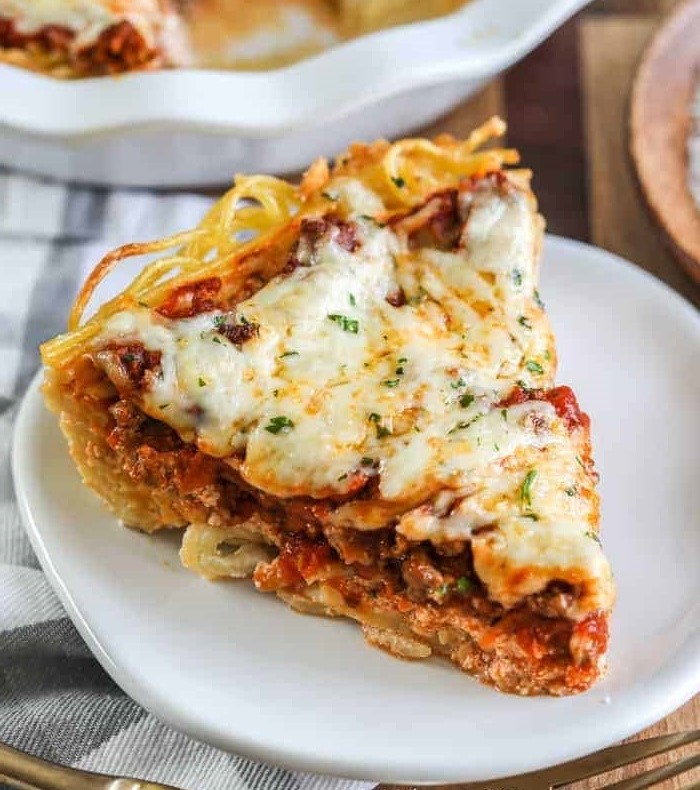 Spaghetti Torte mit Hackfleisch - Perfekt für ein besonderes Abendessen