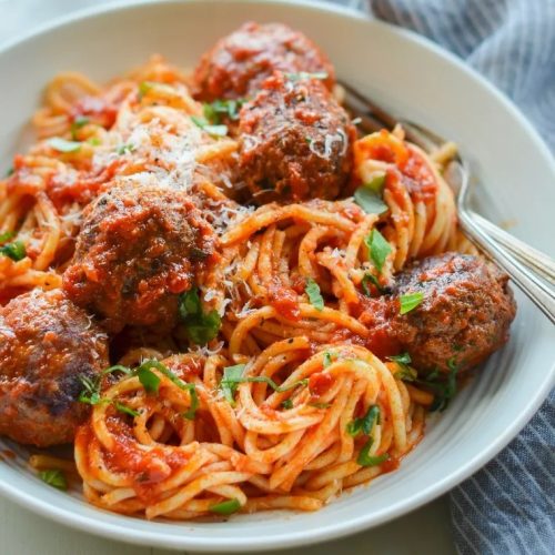 Spaghetti mit Hackbällchen Italienisch - Einfach und lecker