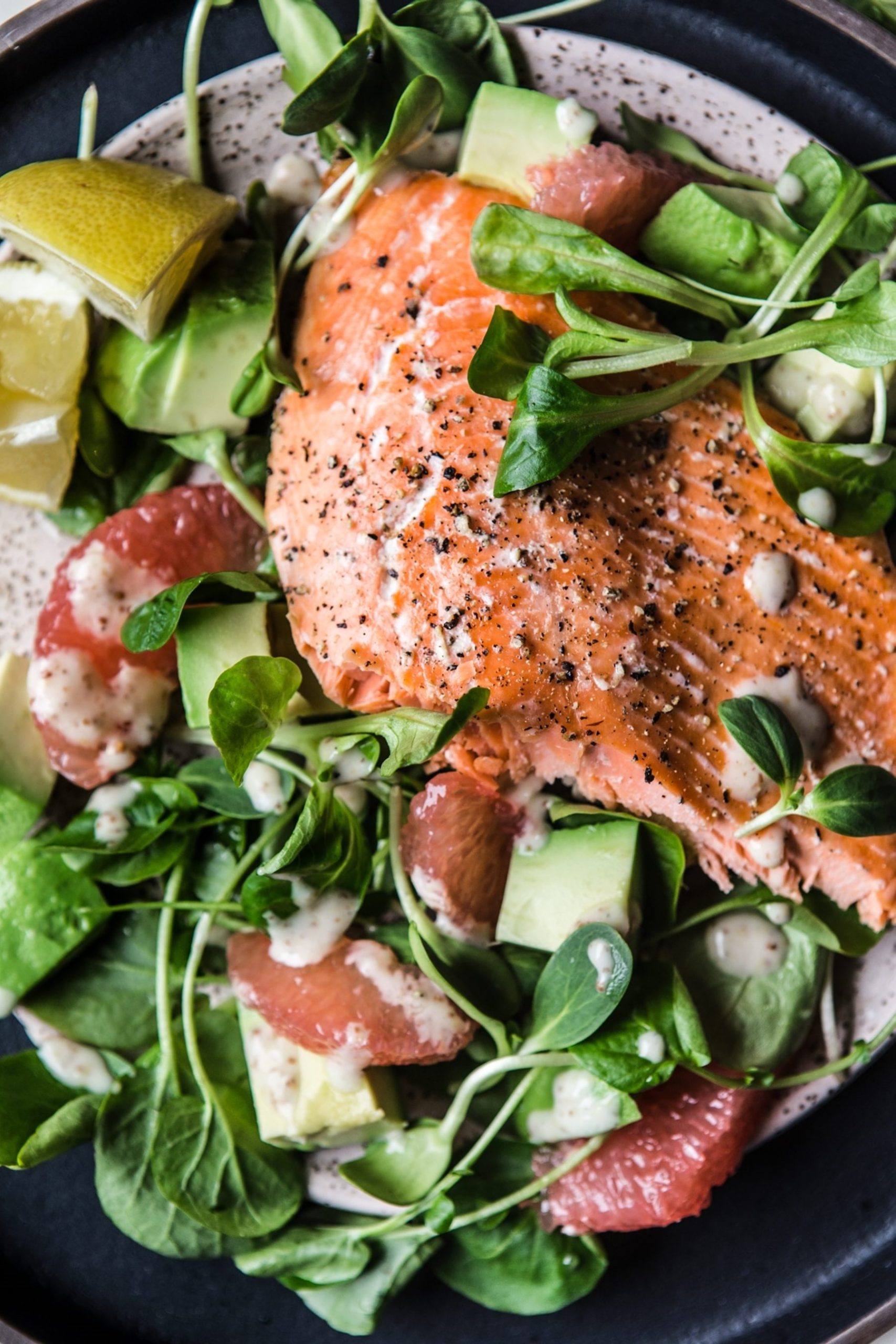 Gebackener Lachs mit Grapefruit-Salat