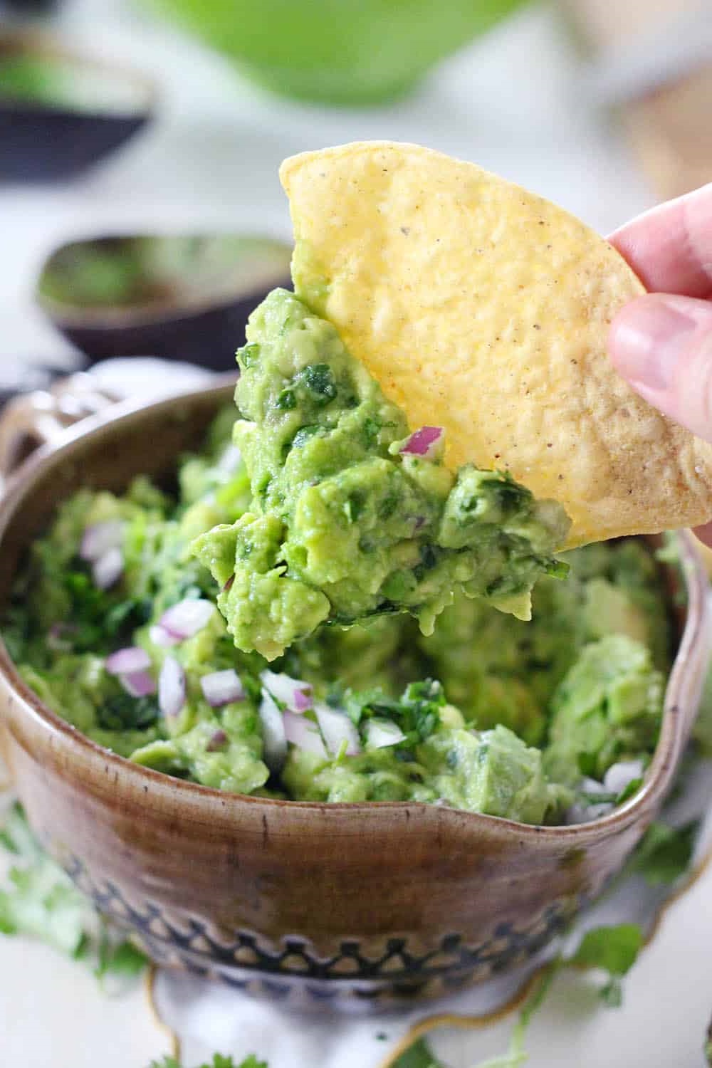 Guacamole Rezept ohne Tomaten - einfach und in 5 Minuten fertig