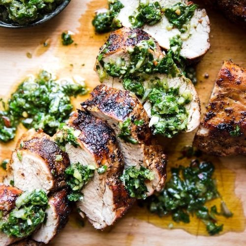 Gegrillte Schweinelende mit Chimichurri