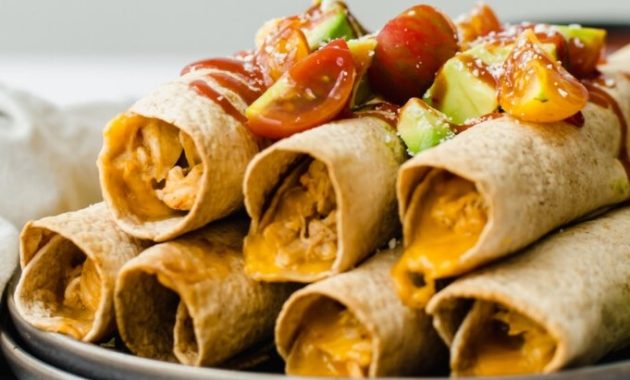 Taquitos mit Hähnchen und Käse im Slow Cooker