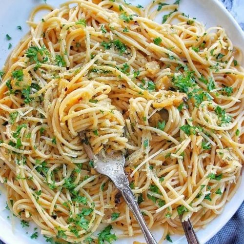 Spagetti mit Knoblauch und Olivenöl