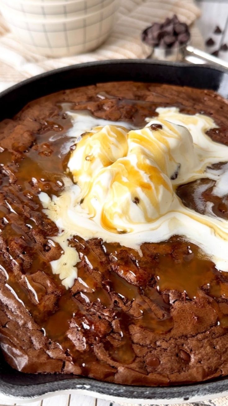 Gooey Brownie Cookie Skillet Einfache Rezepte
