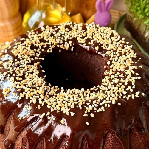 Rich and Moist Chocolate Cake - Einfache Rezepte